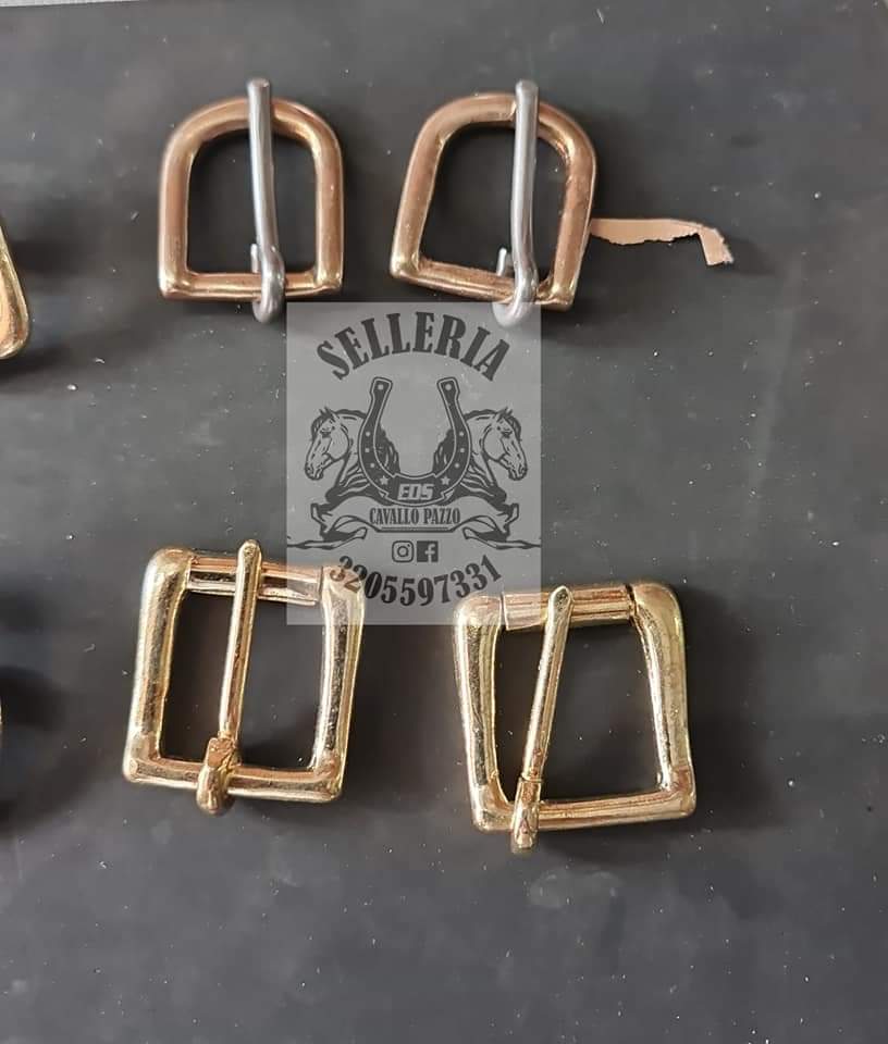 Bottoni , fibbie, accessori ottone pesante
