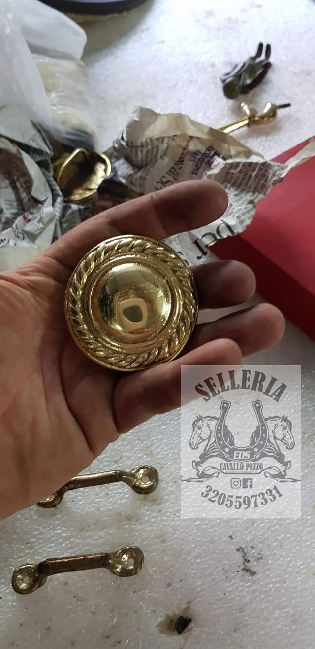 Bottoni , fibbie, accessori ottone pesante