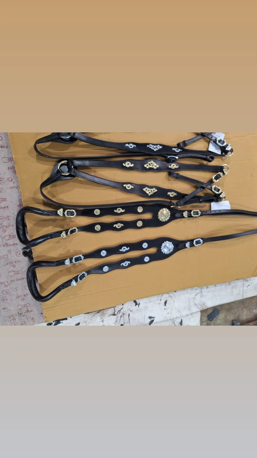 Finimenti, SET COMPLETI PORTOGHESE, PARTICOLARI