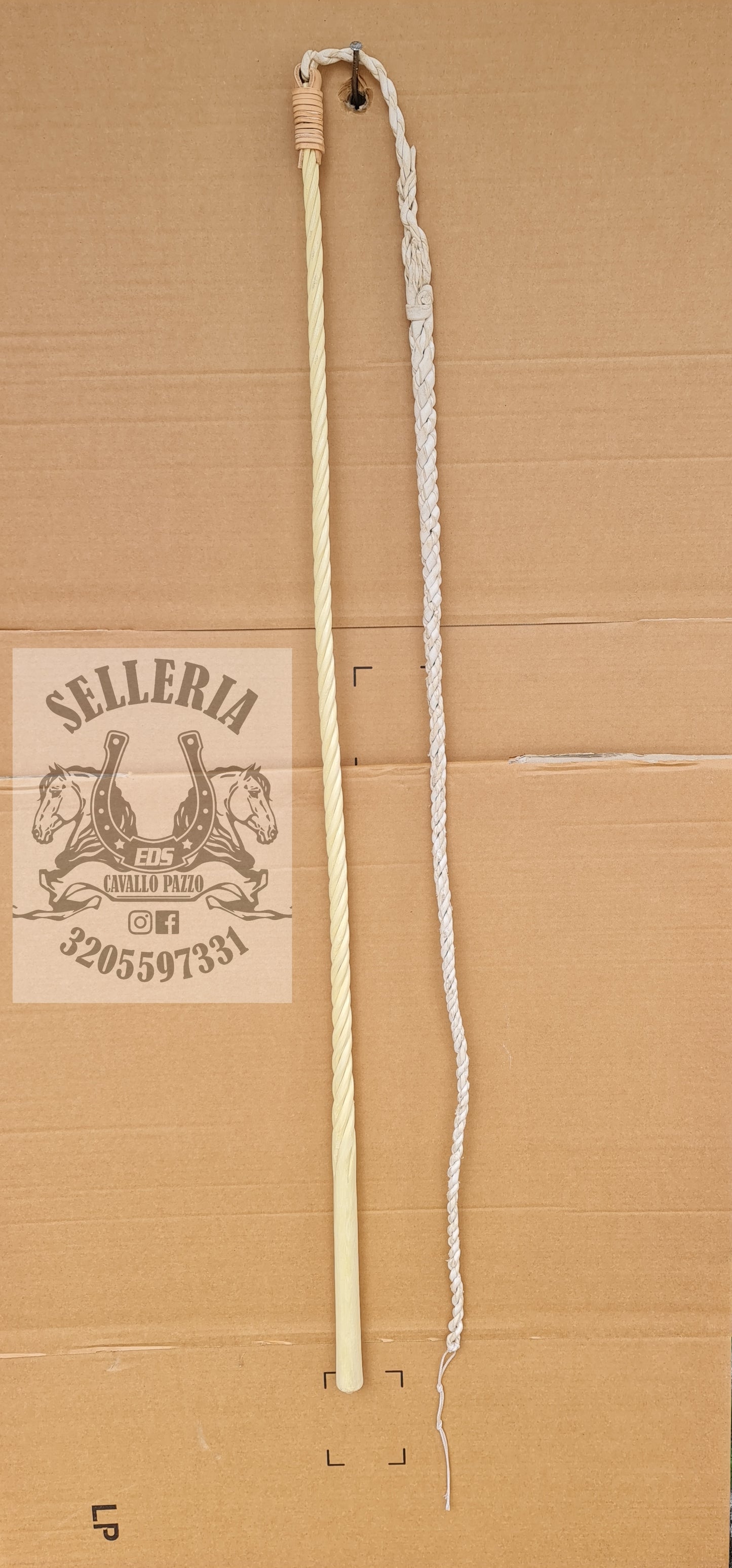 FRUSTA DA CARRETTIERE IN LEGNO INTRECCIATO