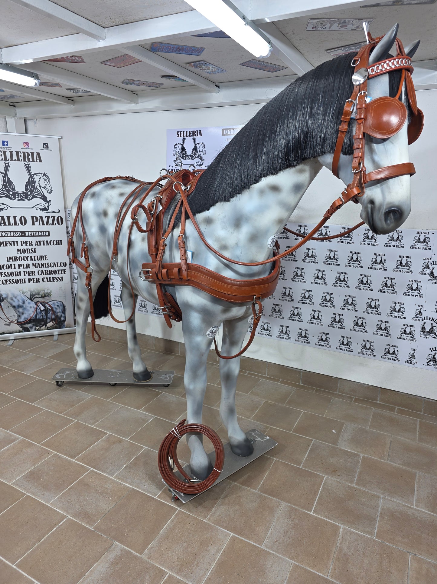 FINIMENTO SINGOLO O PARIGLIA IN CUOIO MARRONE NATURALE