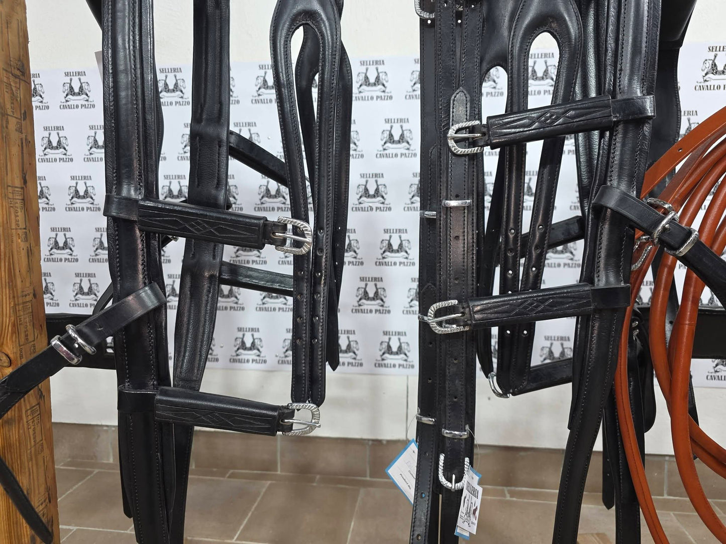 FINIMENTO PARIGLIA IN CUOIO LAVORATO