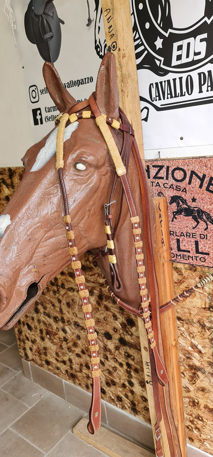 SET , FINIMENTI TESTIERA REDINI PETTORALE WESTERN