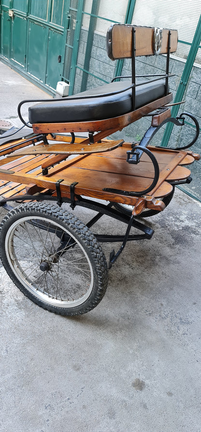 CALESSE IN LEGNO PREGIATO CON TRE BALESTRE