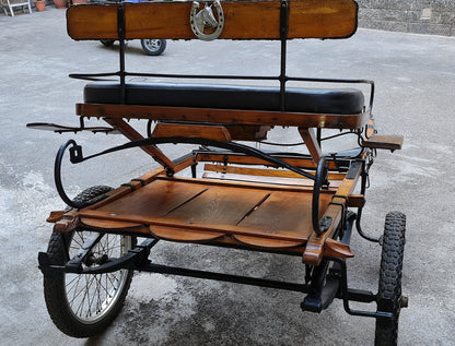 CALESSE IN LEGNO PREGIATO CON TRE BALESTRE