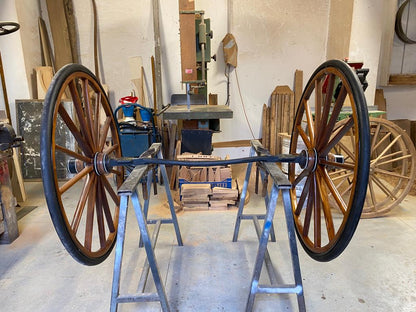 RUOTE IN LEGNO PREGIATO