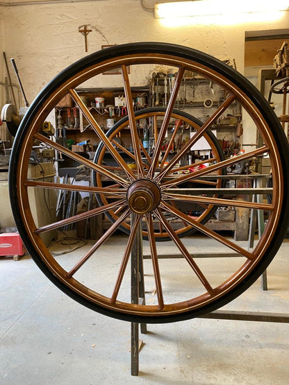 RUOTE IN LEGNO PREGIATO