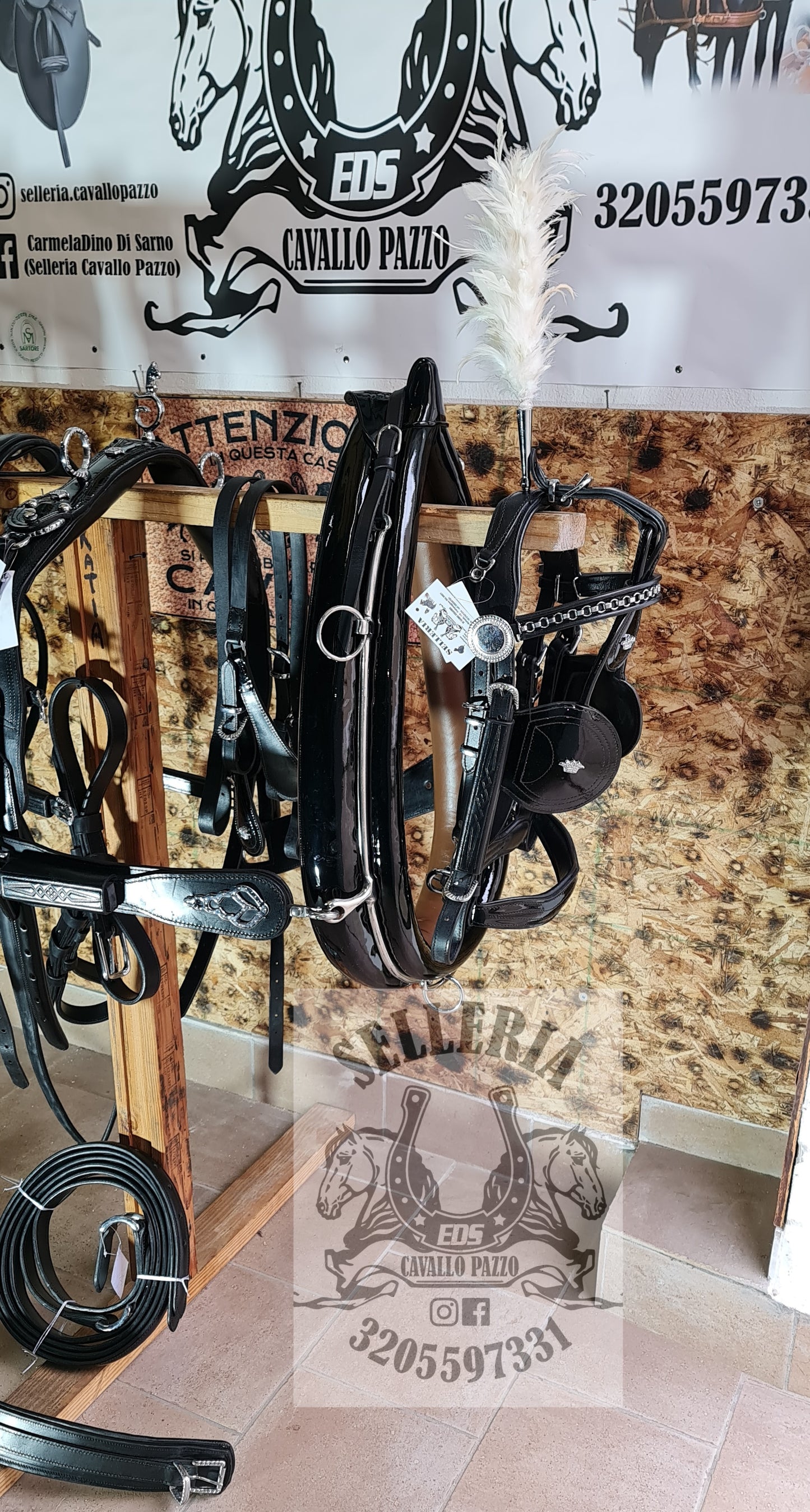 FINIMENTO PARIGLIA NERO LUCIDO BOX IN CUOIO INCISO/ CROMATI