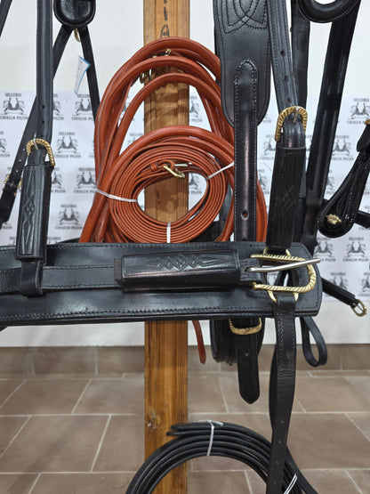 FINIMENTO  IN CUOIO LUCIDO PARTICOLARE E LAVORATO CON PASSANTE UNICO IN CUOIO INCISO / ottone