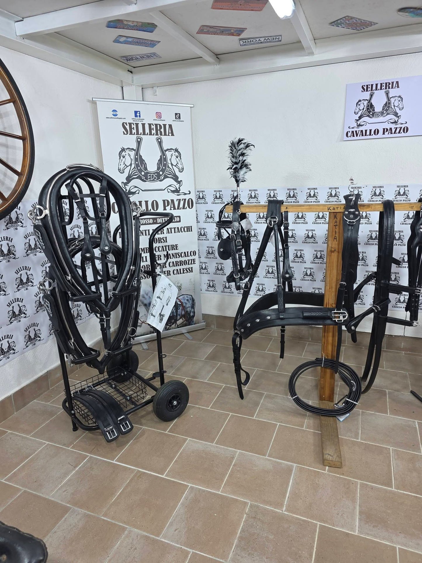 FINIMENTO PARIGLIA IN CUOIO LAVORATO