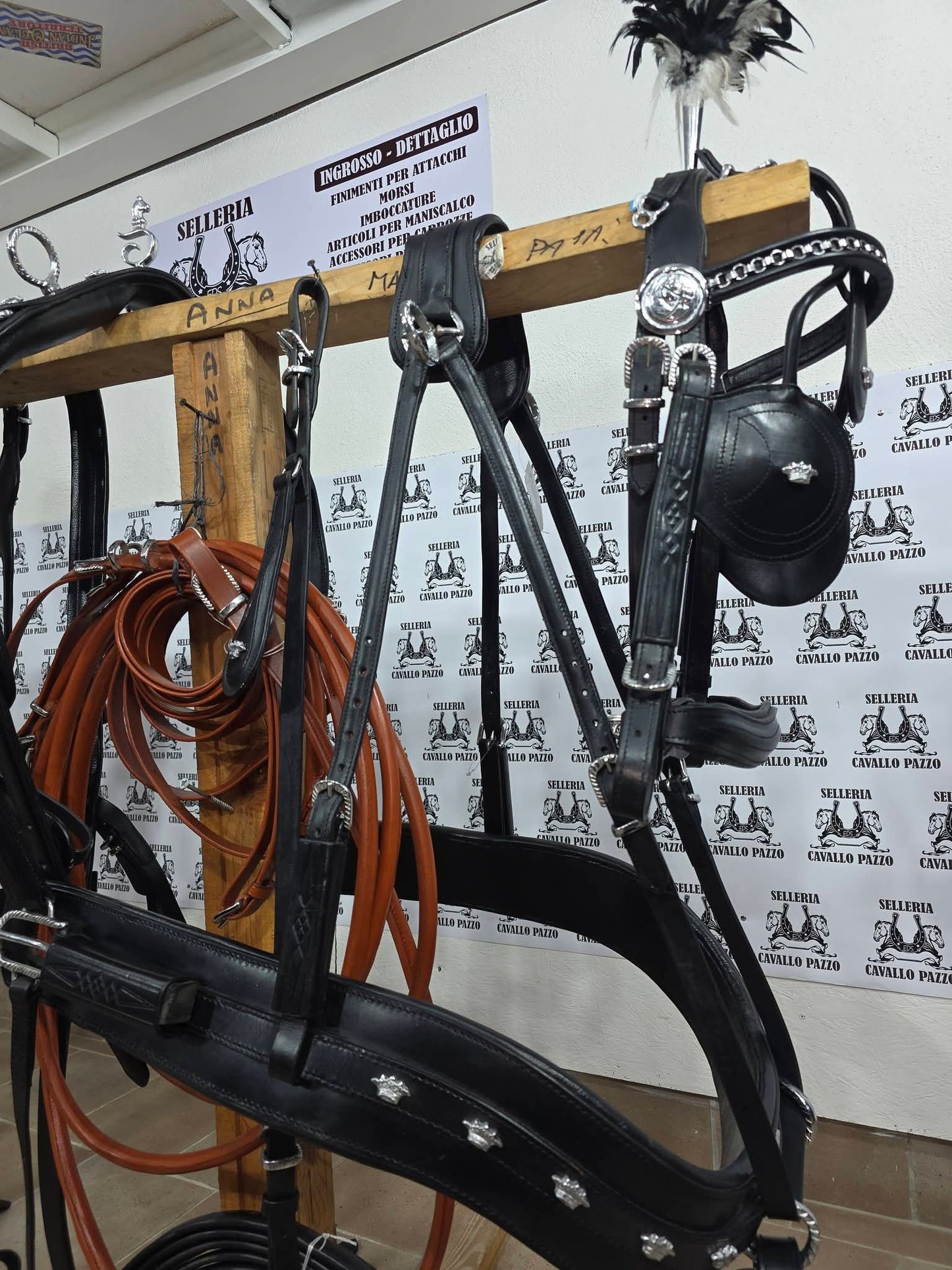 FINIMENTO PARIGLIA IN CUOIO LAVORATO