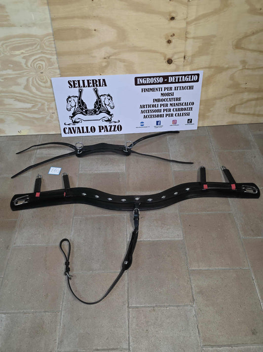 PETTORALE CON BOX  IN CUOIO INCISO