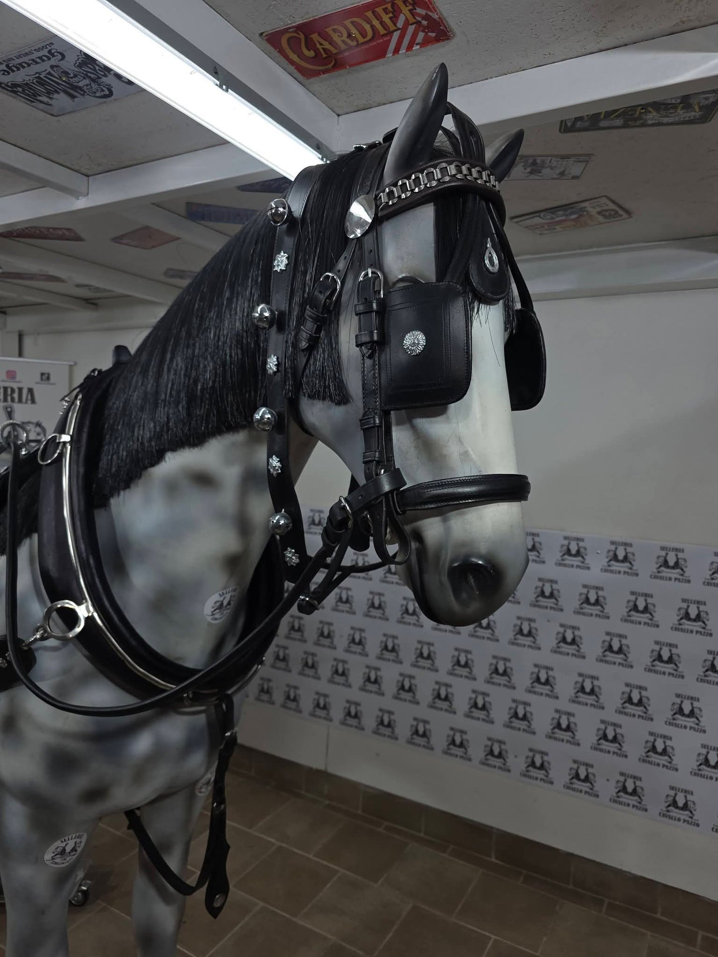 FINIMENTO in cuoio ( in promo)