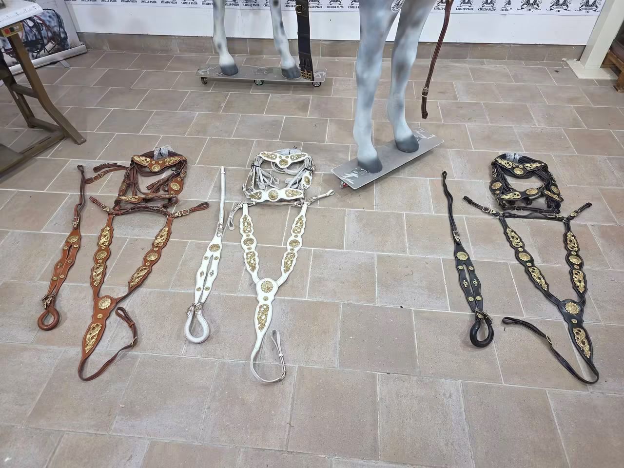 SET COMPLETO BAROCCO PARTICOLARI
