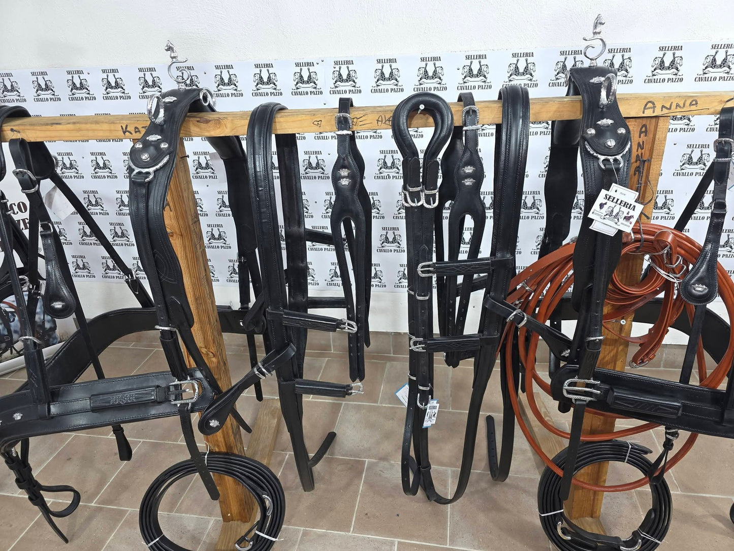 FINIMENTO PARIGLIA IN CUOIO LAVORATO