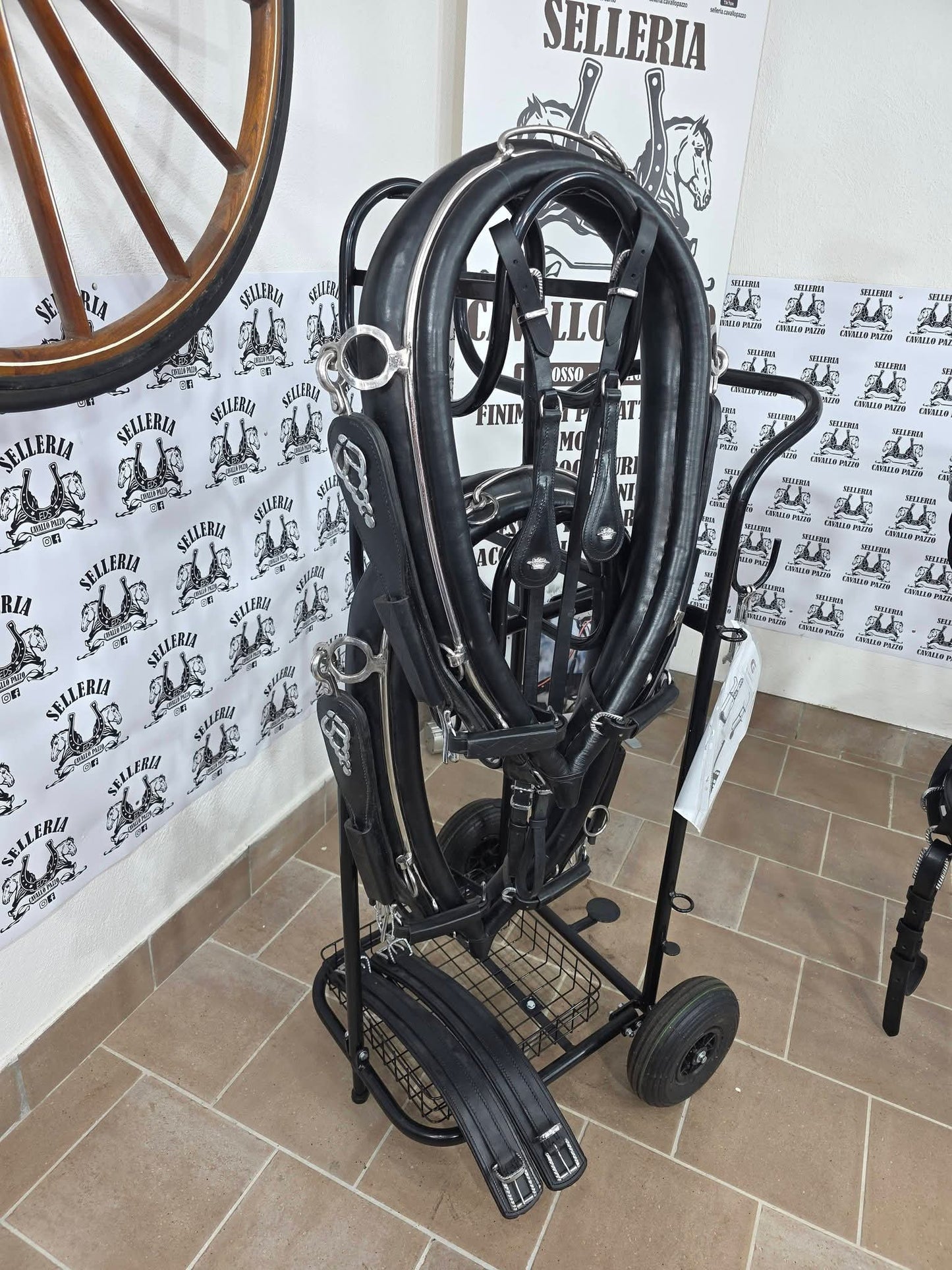 FINIMENTO PARIGLIA IN CUOIO LAVORATO