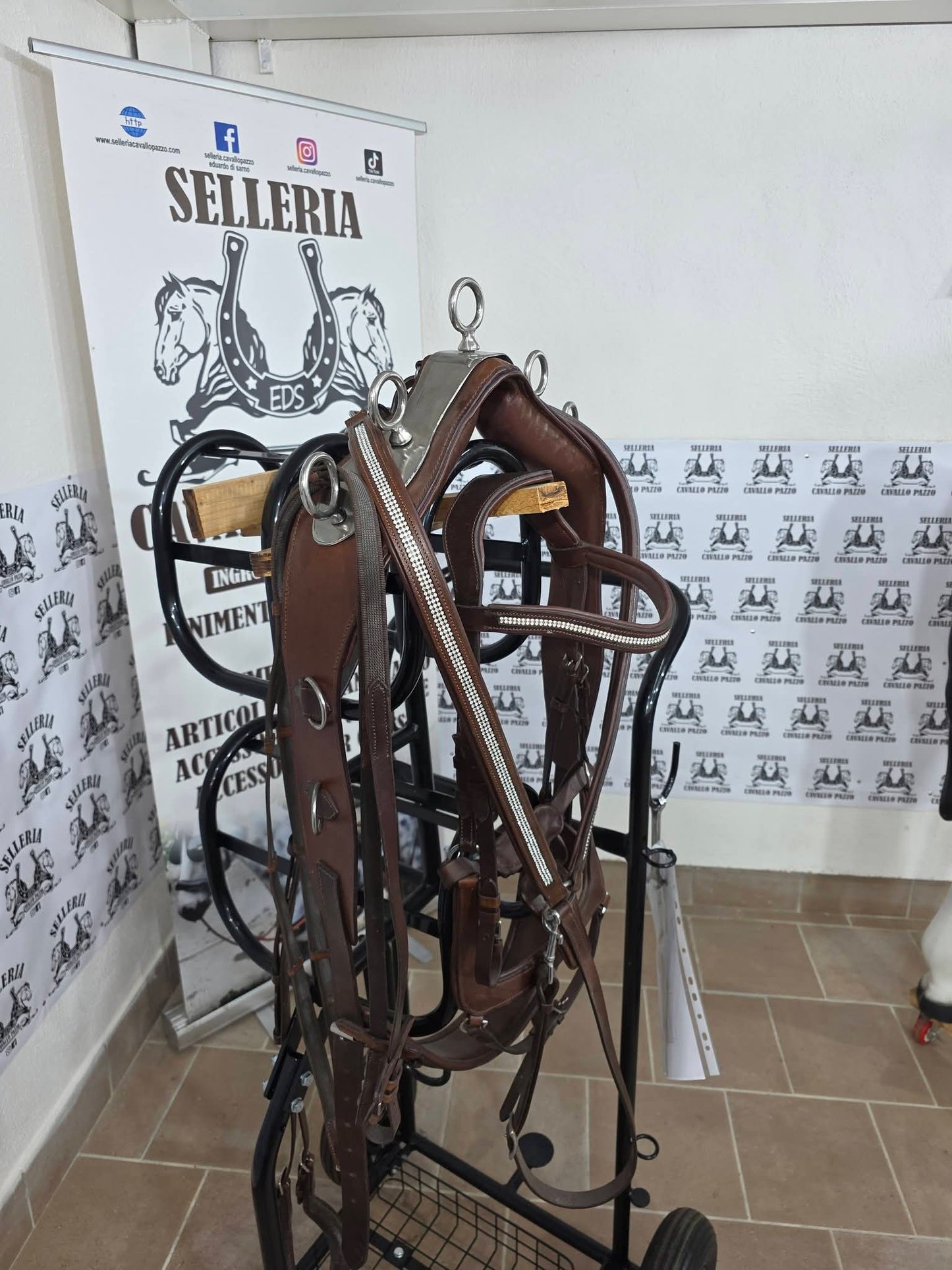 FASCIONE O SELLINO IN CUOIO LAVORATO